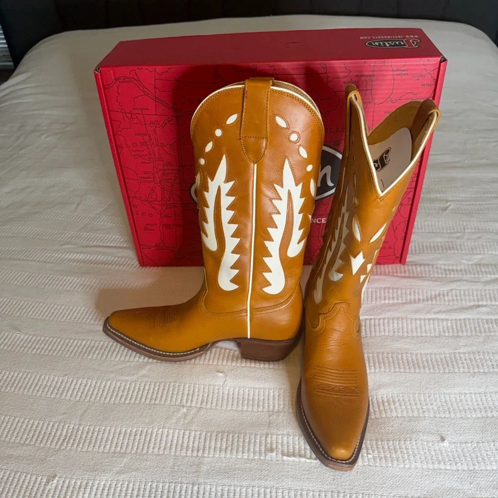 Justin Boots Brown and White Women's Western Genuine Leather Boots Size 9B - Picture 3 of 14